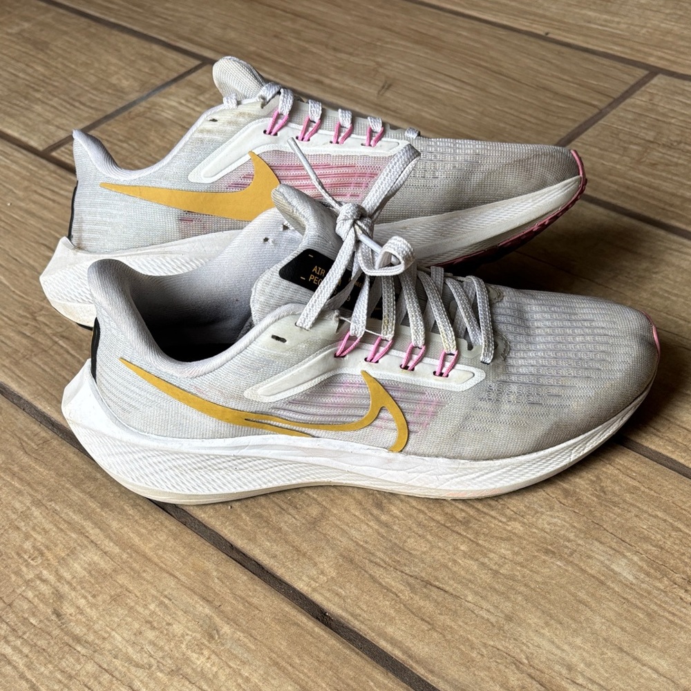 Nike Pegasus Women's White and Gold Athletic Shoes
